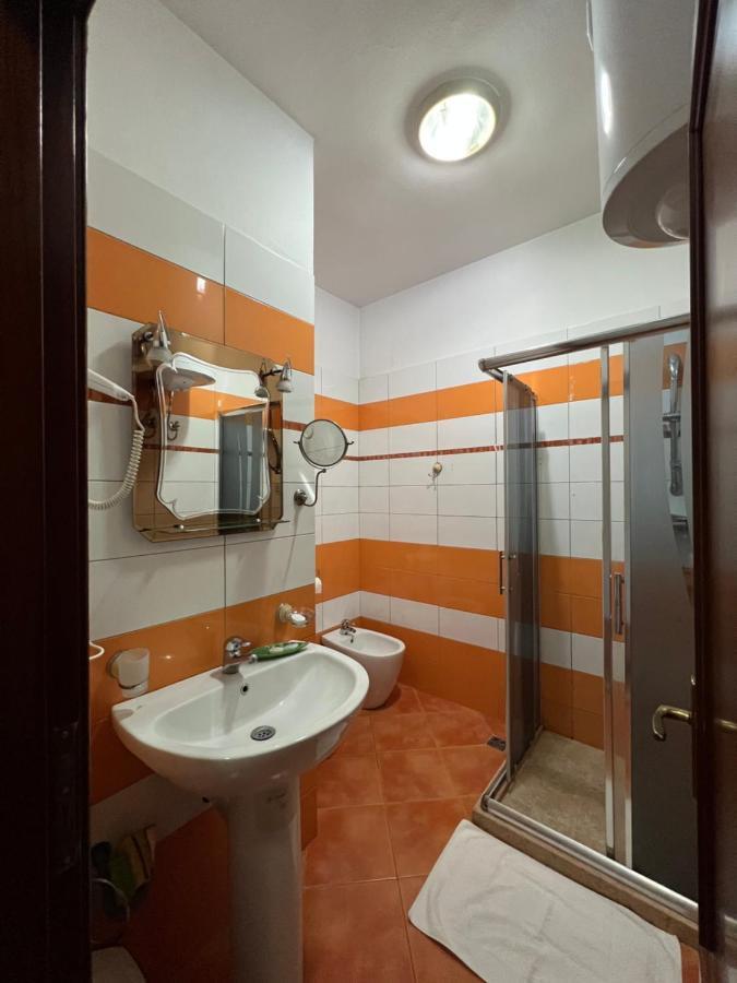 Bujtina Shqiptare Hotel Tiranë Ngoại thất bức ảnh