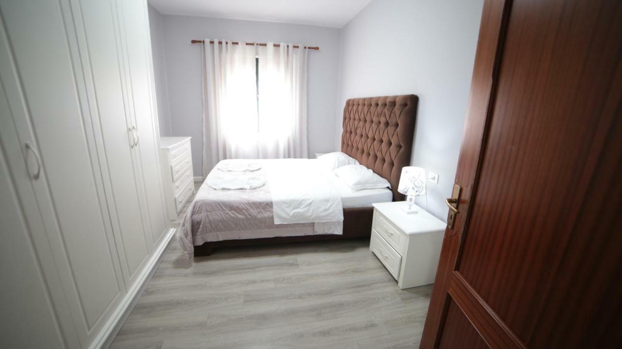 Bujtina Shqiptare Hotel Tiranë Ngoại thất bức ảnh